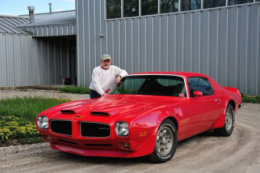 William L. Porter, Designer of Classic American Cars, Dies at 93